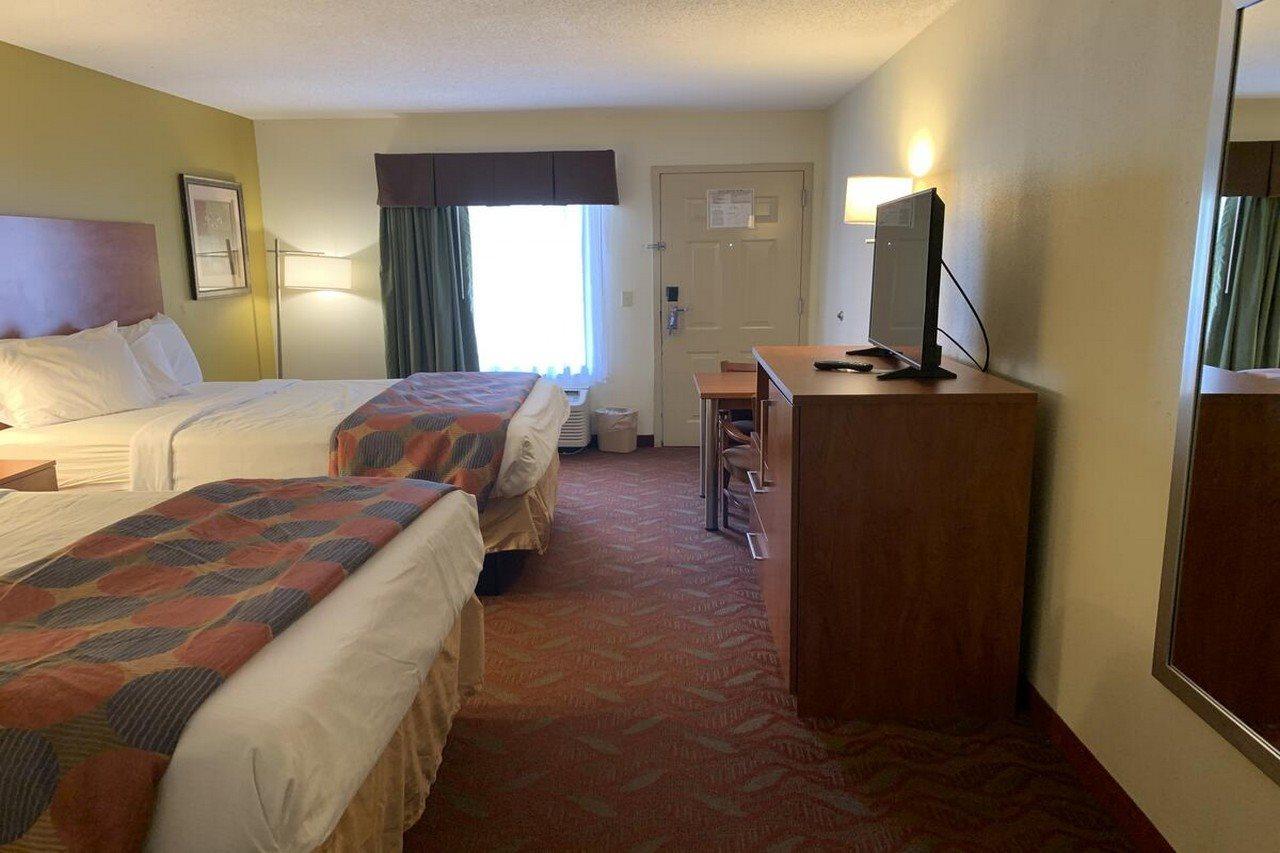 Baymont By Wyndham Cave City Esterno foto