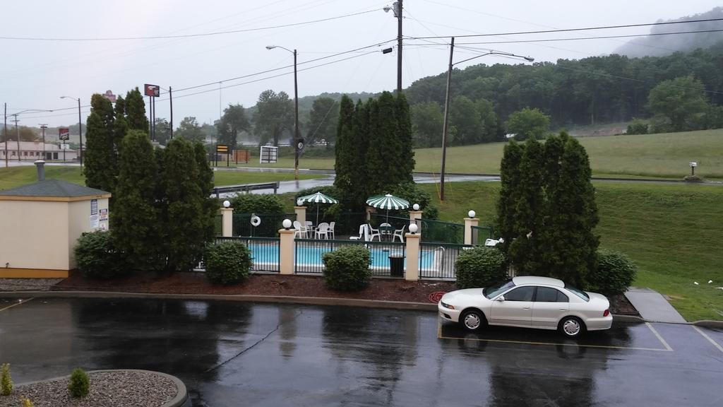 Baymont By Wyndham Cave City Esterno foto