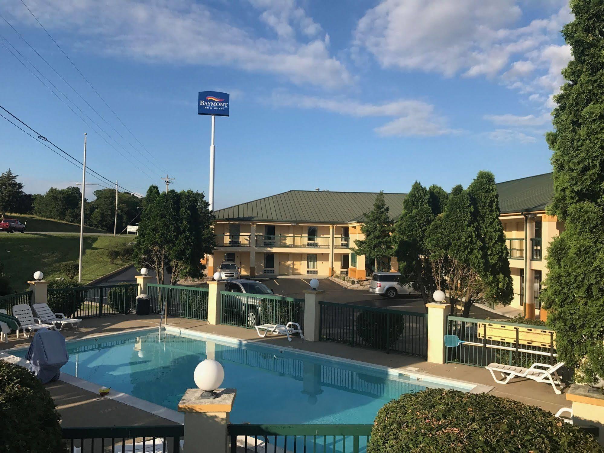 Baymont By Wyndham Cave City Esterno foto